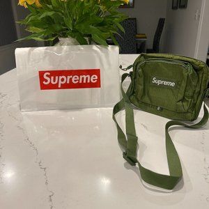 Supreme Shoulder Bag Olive SS19 Box Logo Cordura (SUPREME STICKERS INCLUDED)
